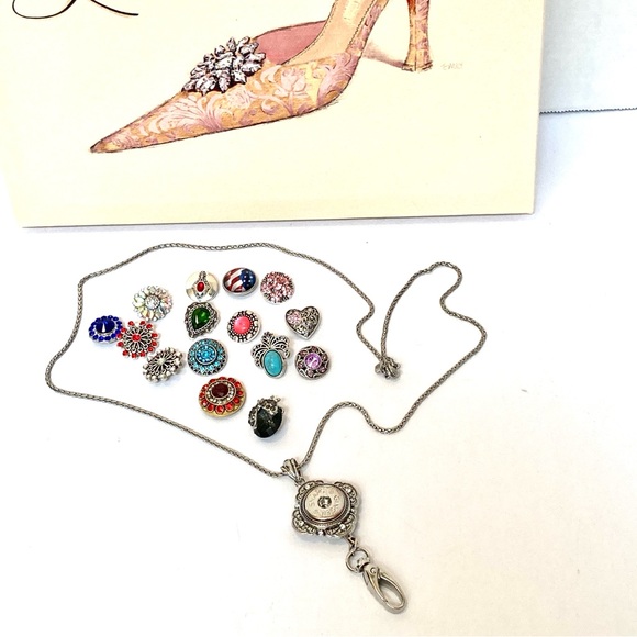 Ginger Snap Badge Holder Necklace & 15 Interchangeable Snaps! - Picture 6 of 10